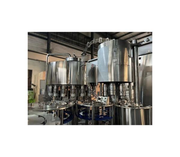 Glass Packaging 8 Heads Filling Machine for Liquid 100-1000ml Fast and Easy