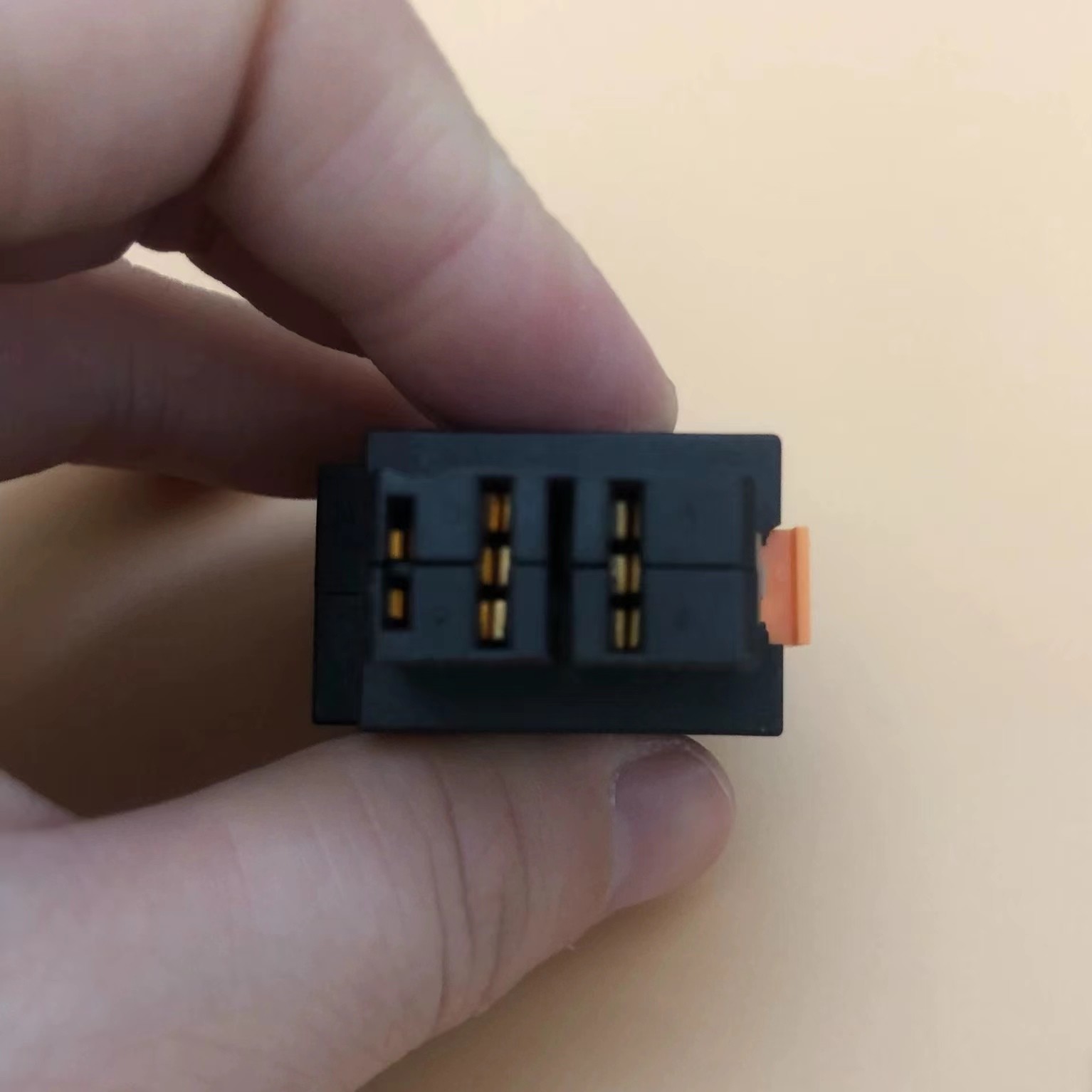 Huawei RRU5516E Power Connector 5G AAU Connector 50A Power Connector Screwless Quick Connector