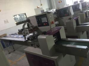 Wholesale knife/spoon/fork pillow packaging machine, disposable plastic cutlery sets wrapping machine from china suppliers