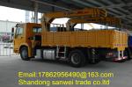 Sinotruk HOWO 4x2 5 Ton Crane Truck , Telescopic Boom Truck Mounted Crane For