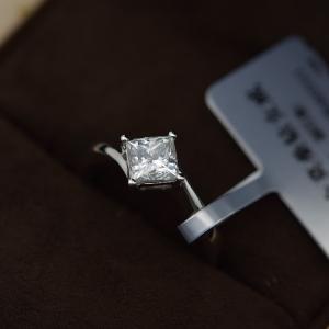 Wholesale Synthetic Diamond Moissanite Jewelry , 2.68g Gold Weight Moissanite Wedding Rings from china suppliers