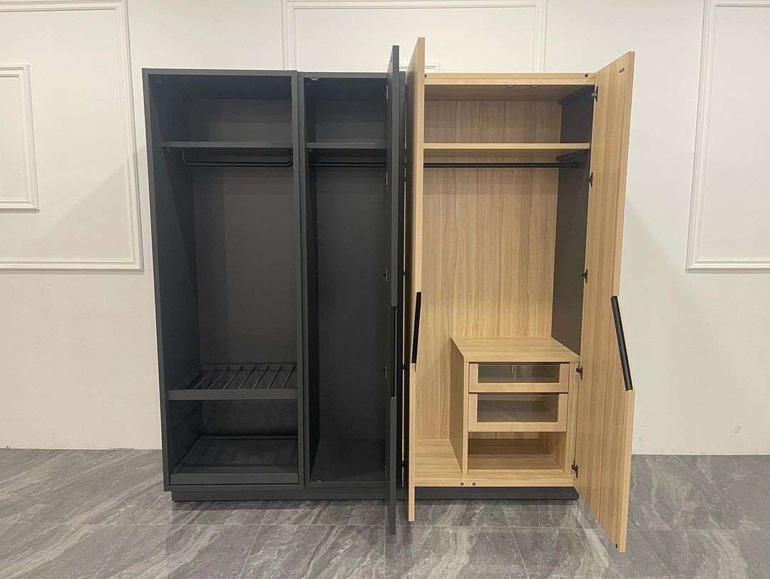 Customized Size Modern Wood Wardrobe For Guest Room Stand Alone