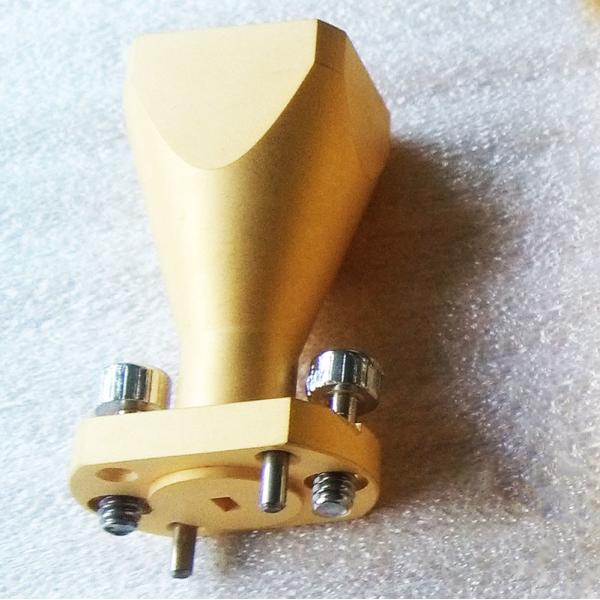 Linearly Polarized Waveguide Antenna In Microwave High Gain 50*19*19mm