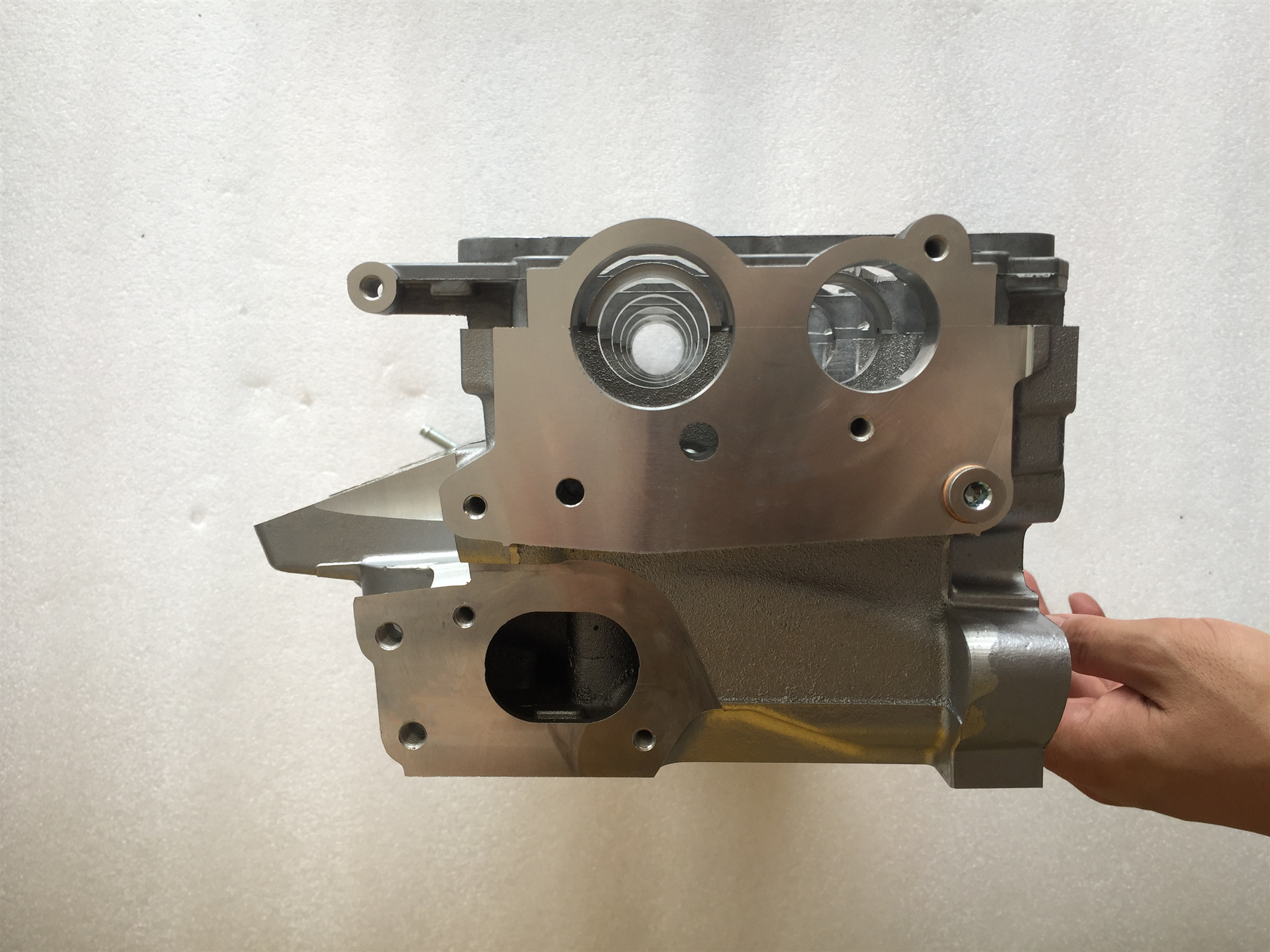 Cylinder Head For VW Amarok 2.0tdi Crafter OEM 03L103351c 03L103351n