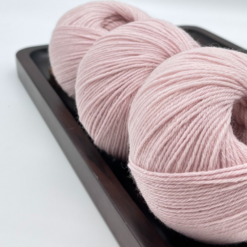 100% Fine Merino Wool Yarn 1/3.4NM Soft Touching For Knitting Crochet Scarf Sweater