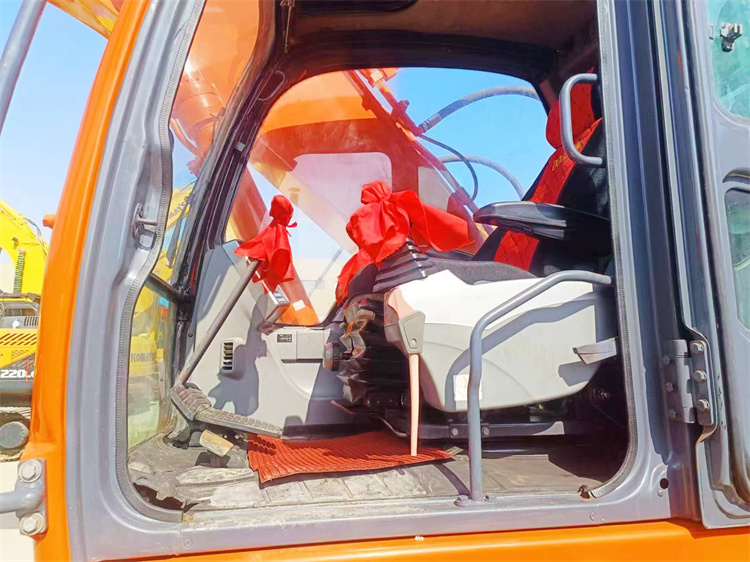Low Working Hours Guaranteed Original Korea Used Doosan DX225 DX225LC Crawler Excavator