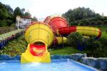 Customized Fiberglass Classical Tantrum Valley Water Park Rides 1 Year Waranty