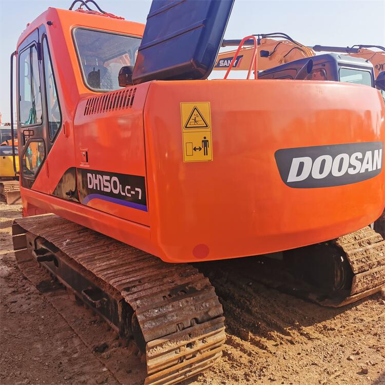 2018 Used Doosan DH150 Excavator in Good Condition from Korea Original Hydraulic Valve