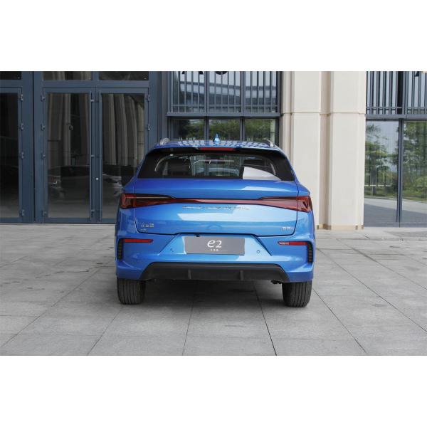 Red E2 Small BYD Sedan EV Four Wheel Drive Electric Cars 5 Seater