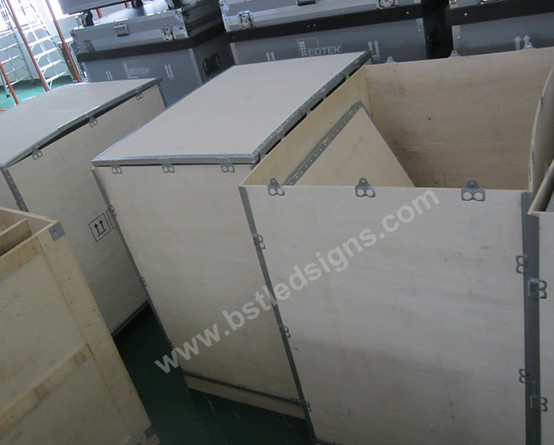 P4 HD indoor Advertising LED Display with Rolling Message 768 x 768mm Cabinet