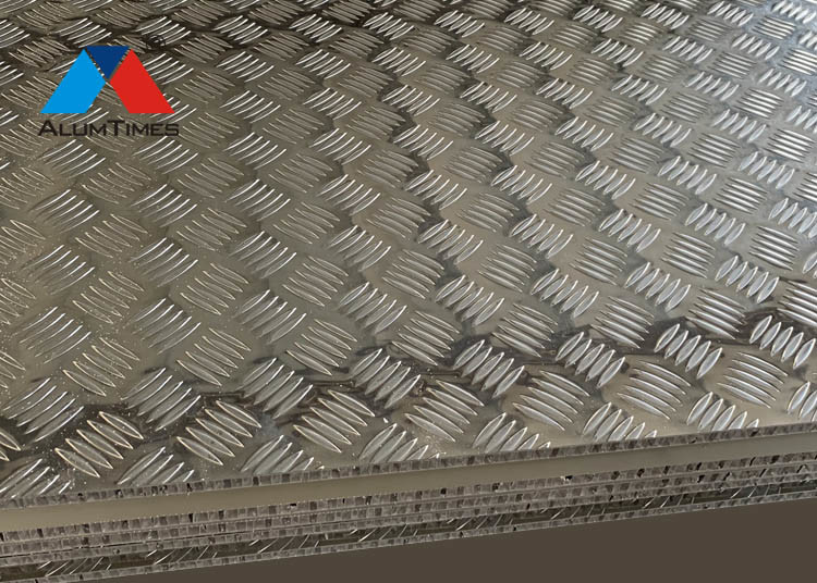 Anti Static Anti Slip Aluminum Honeycomb Panels For Scaffolding Platform