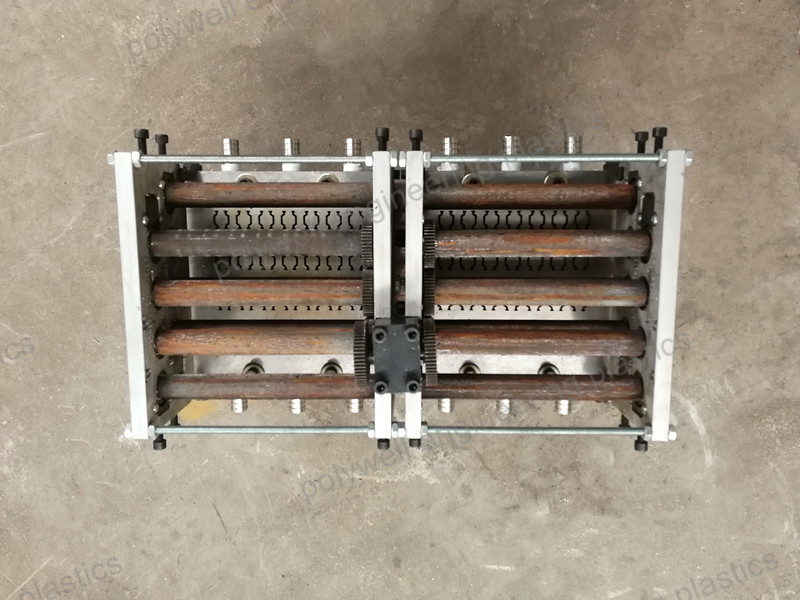 PA66 Plastic Extruding Moulding Dies for Thermal Break Strips Extruder Mold