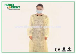 China 35g/m2 Flexible Elastic Wrist Disposable SMS Isolation Gown on sale