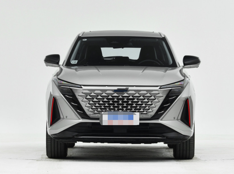 Changan OSHAN Z6 2022 Blue Whale 1.5T DCT Zhixiang model Compact SUV Gasoline