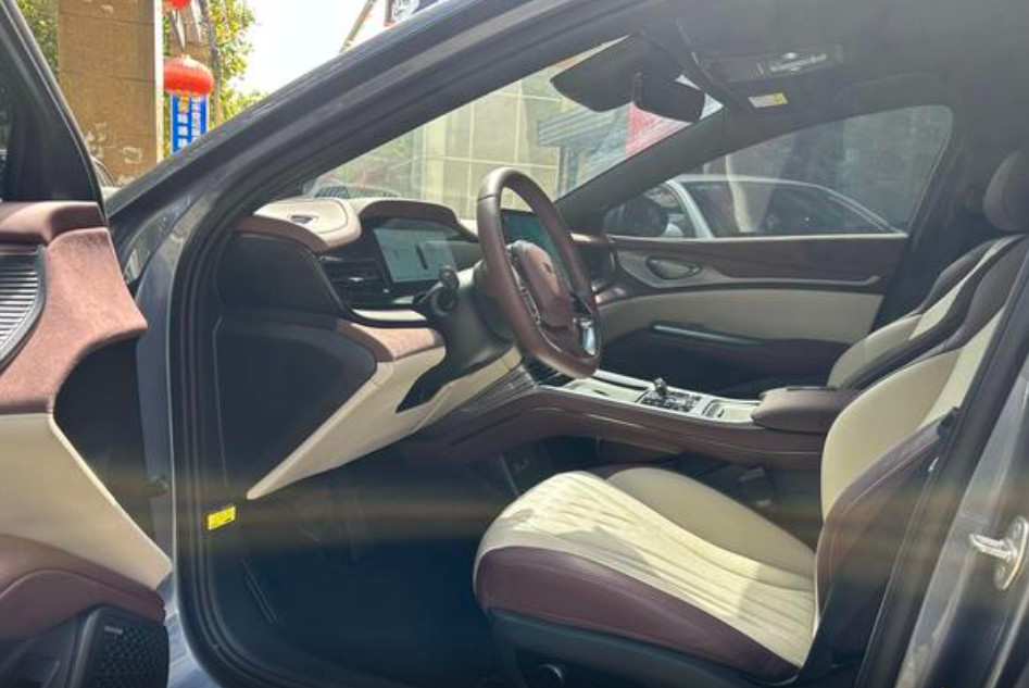 Haibao DM 2023 DM-i 1.5T 121KM Flagship BYD Mid-size Car 1.5T 139HP L4 Plug-in Hybrid