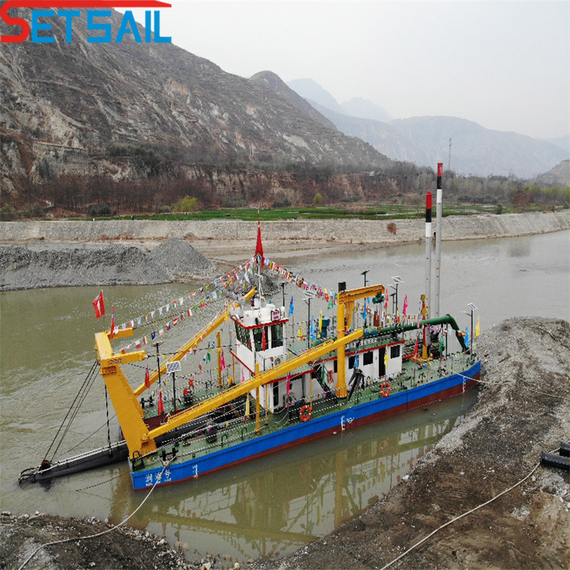 Water Flow 3500m3 18 Inch Cutter Suction Dredger for Bangladesh