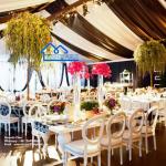 Four Seasons Wedding Marquee Tents With Windows Aluminum Material A Frame Tent