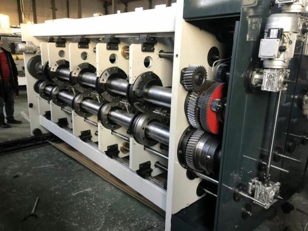 140pcs/Min PLC Carton Box Slotting Machine Automatic Corrugated Box Making