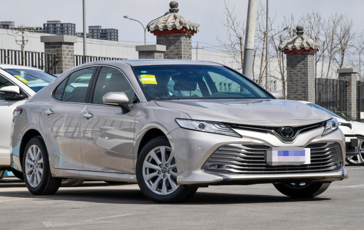 Camry Model 2019 2.0G Deluxe National Ⅴ Medium Car Gasoline 2.0L 178HP L4