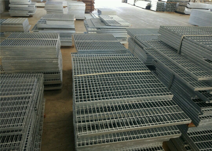 Twisted Bar Compound Steel Grating Hot Galvanized Anti - Corrosion For Sidewalk