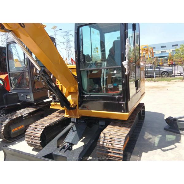 Cat 305.5e2 Excavator Used for Heavy-Duty Construction Projects 6000 KG Machine Weight