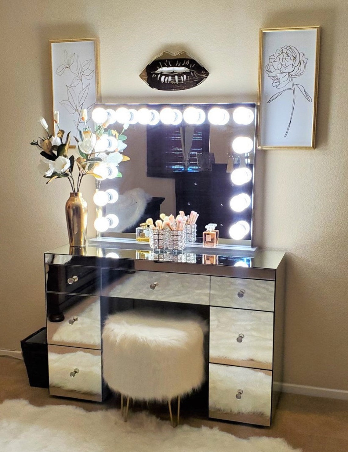 Custom Designs Vanity Lights Ideal for Table Desktop Dresser and Bathroom Dressing