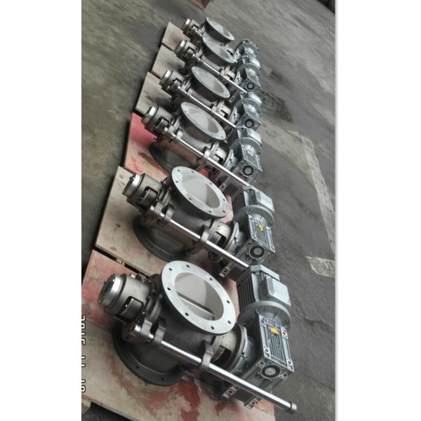 Fast clean easy clean rotary valve