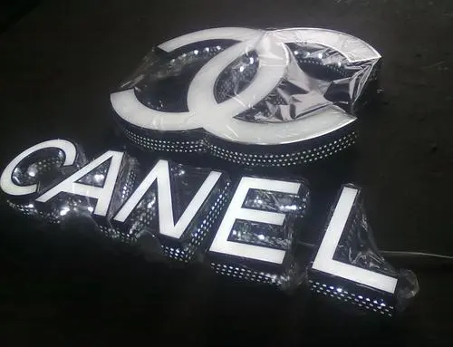 Coated 0.6mm Trim Cap Roll Channelume Trim Cap For Signs Black