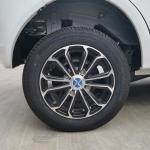 2022 hot sale right hand drive electric car lithium battery high speed electric