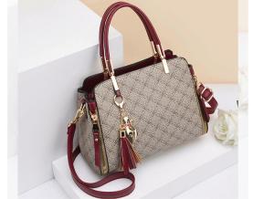 Wholesale Stylish new 2019 mom bag single shoulder middle-aged lady versatile cross-body bag PU leather large capacity handbags from china suppliers