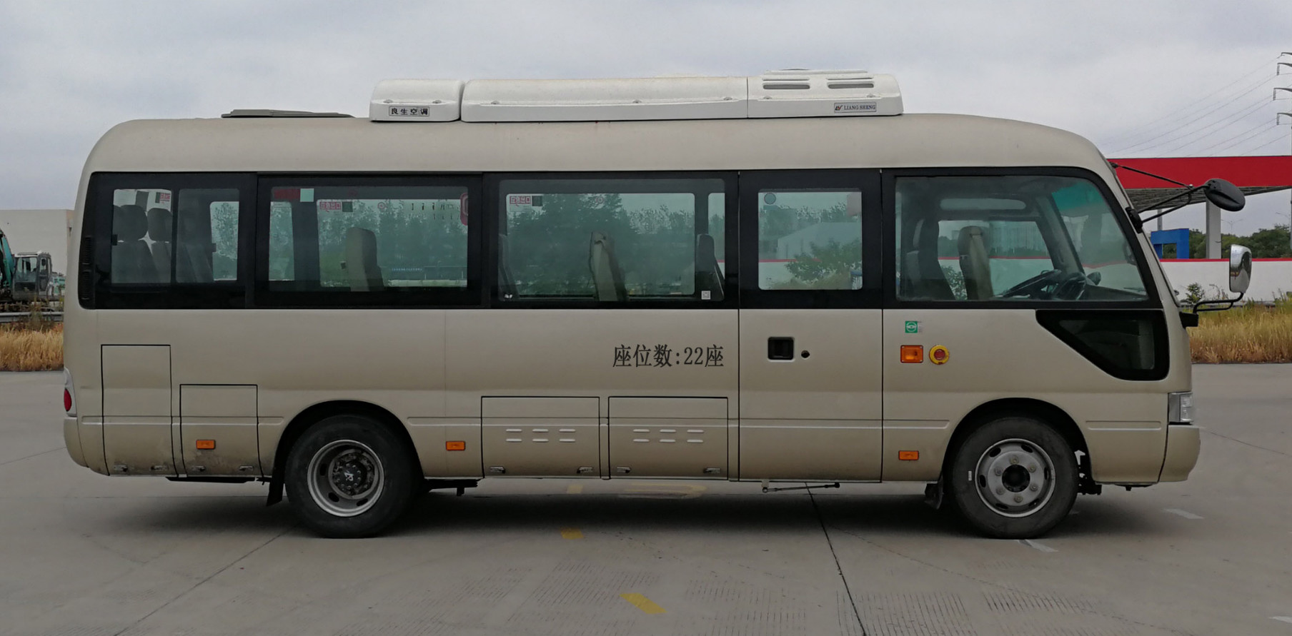 Jiangling 10-22-Seater Pure Electric Tourist Bus Transportation Reception Bus With 300 Kilometers Range