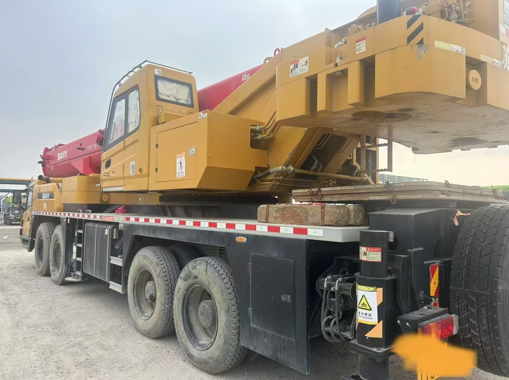 2022 year Sany 80t STC800E5 with 50m main boom, 25t counter weight.