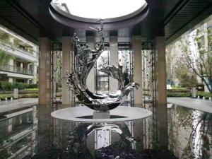 Wholesale ODM Mirror Polished Stainless Steel Abstract Ornaments from china suppliers