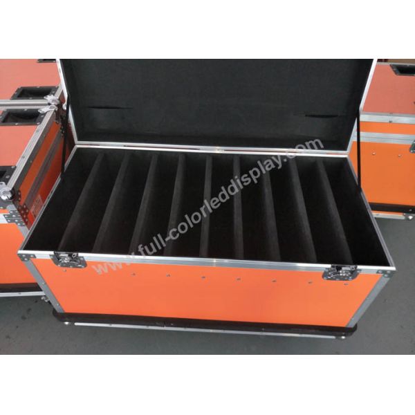 Eco Friendly Epistar Large Full Color LED Display P3.91mm Black SMD 2121