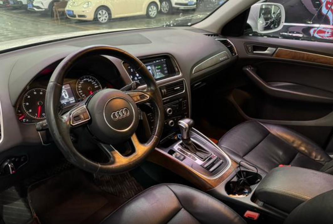 Audi Q5 2016 40 TFSI Technology 2.0T 224HP L4 8-speed Manual Automatic Flat Door 5-door 5-seater SUV Panoramic Sunroof