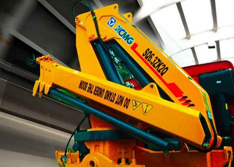 Commercial 6.3T Articulated Boom Crane 11m Lifting Height with CE Certificate