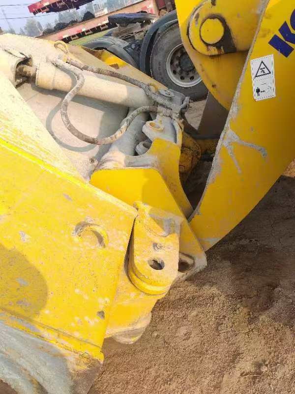 Used Original Komatsu 380wa Loader In Good Condition For A Fair Price