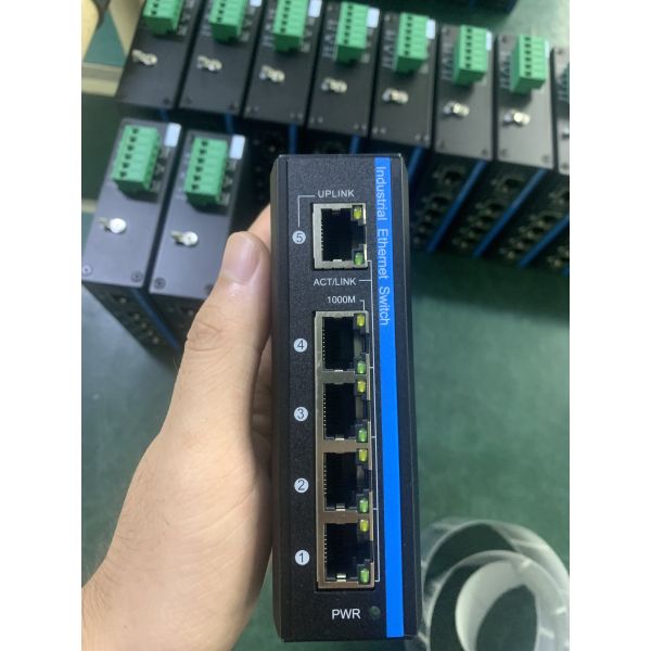 5-Port Industrial Network Switch Gigabit CE E-Mark Certified Unmanaged DIN Mounted