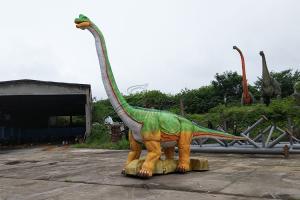 Wholesale Weatherproof Realistic Dinosaur Model , Life Size Brachiosaurus Dinosaur Lawn Statue from china suppliers
