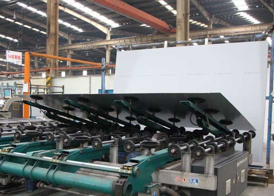 6mm Thickness Silver Mirror Sheet , House Mirror Glass For Building / Hotel