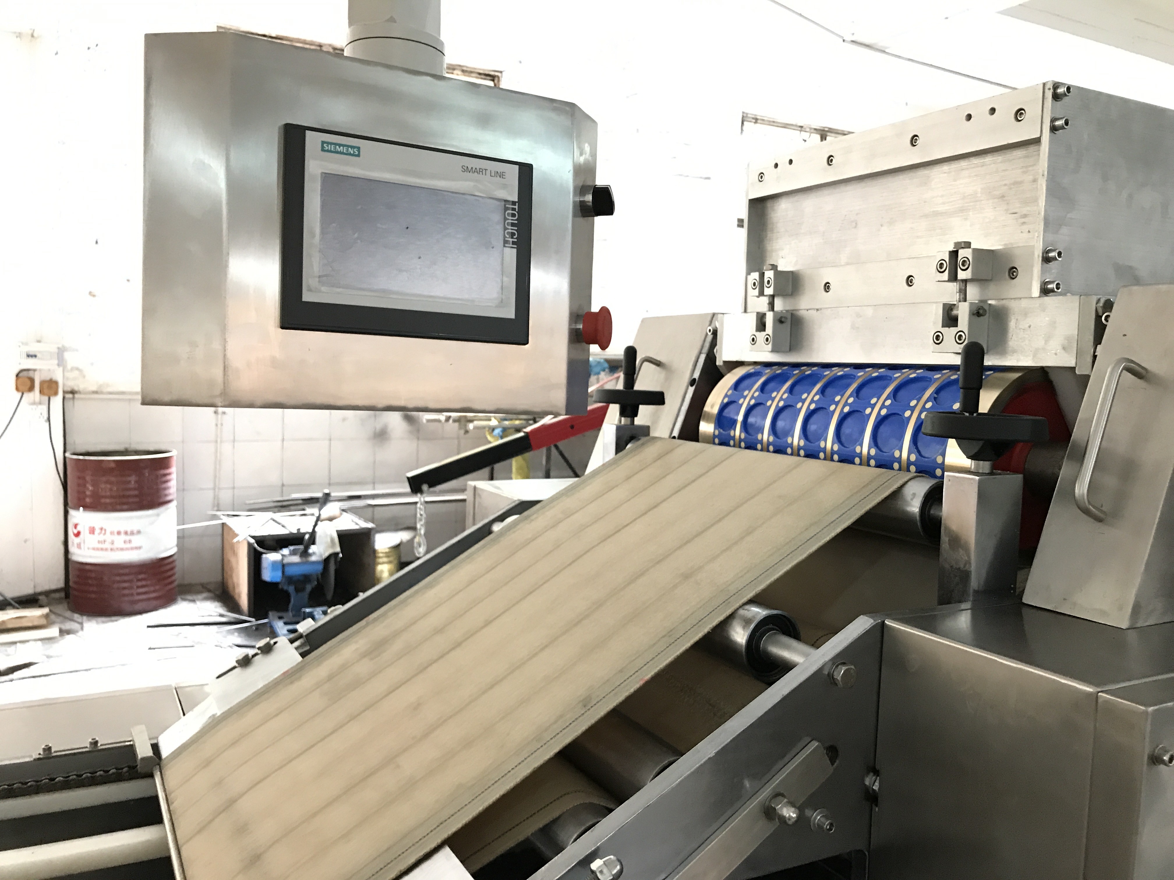 Model 400 Stainless Steel Tray Type Small Soft Biscuit Making Machine