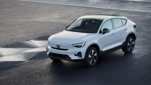 New EV 5doors/5seats SUV CROSSOVER Volvo C40 0.5h Charging Time W 670km Long