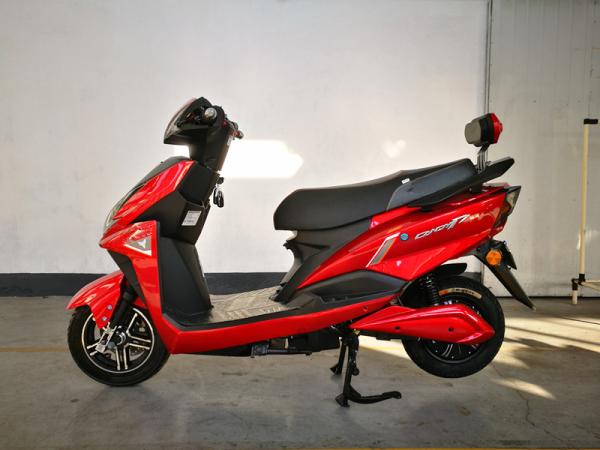 2 Wheels Electric Moped Scooter 65km Endurance GM005 Electric Ride On Scooter