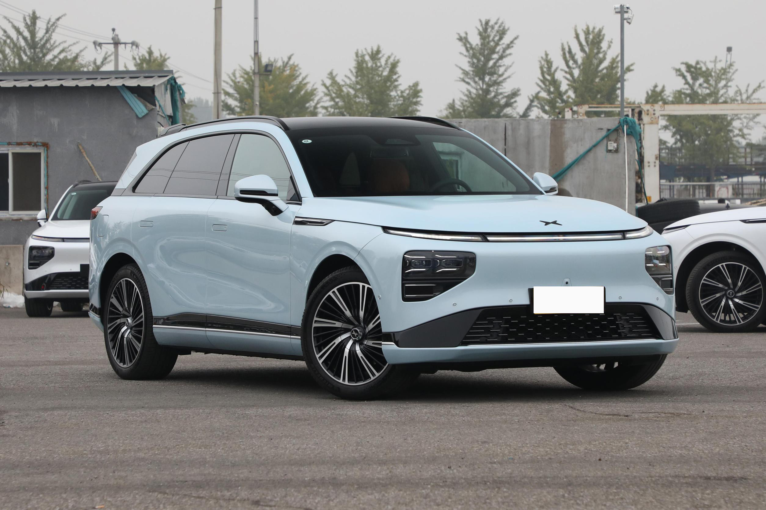 Xpeng G9 702km Suv Electric Car High Speed Lithium Battery Electric Vehicle
