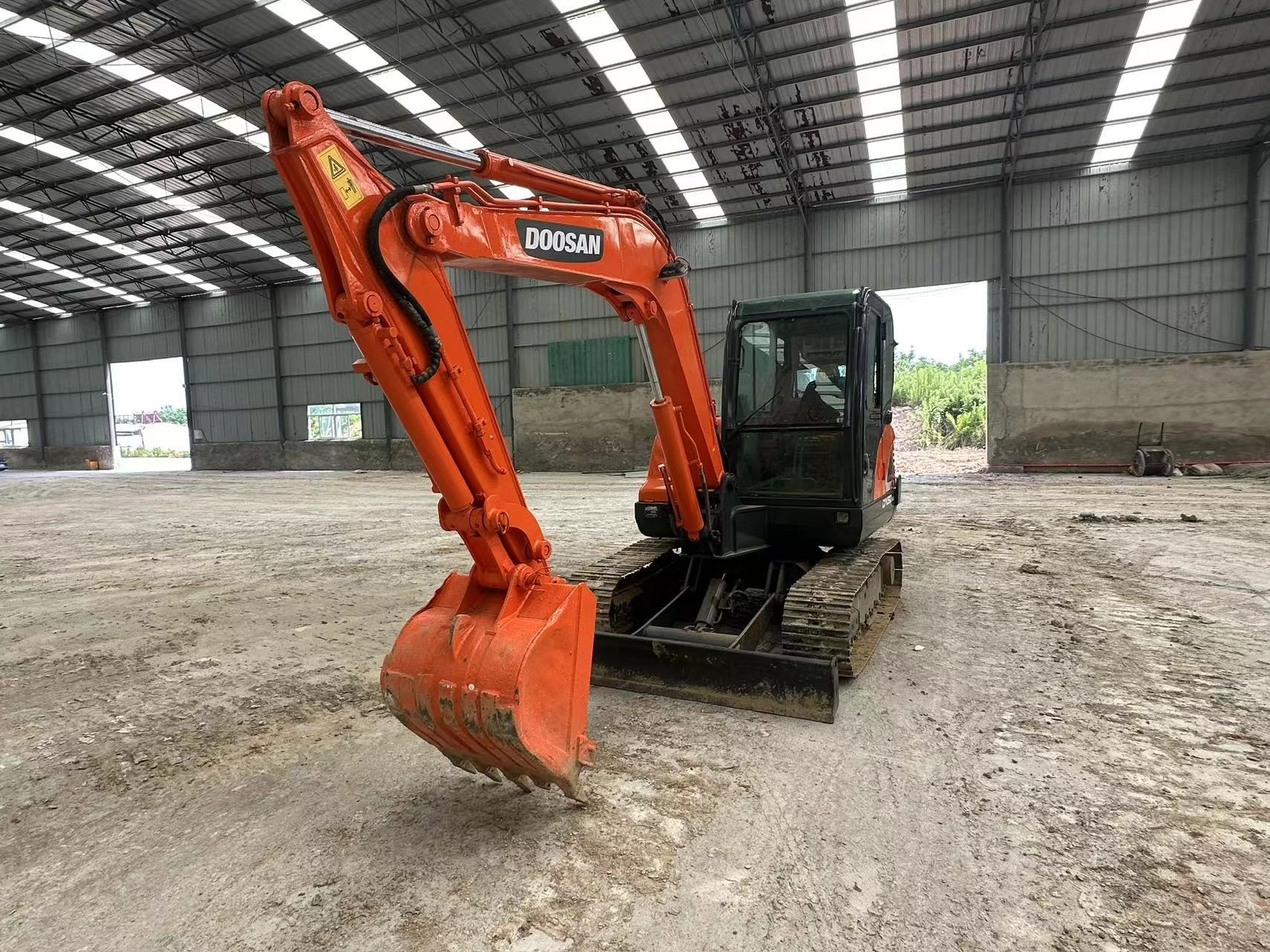 3 Cylinder Diesel Engine Used Crawler Excavator DOOSAN DX60-9C DX300