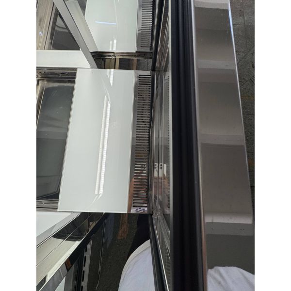 Commercial Customizable LED Refrigerated Display Cabinet Single-Temperature Console Powder Grooving Table for Pizza Salad