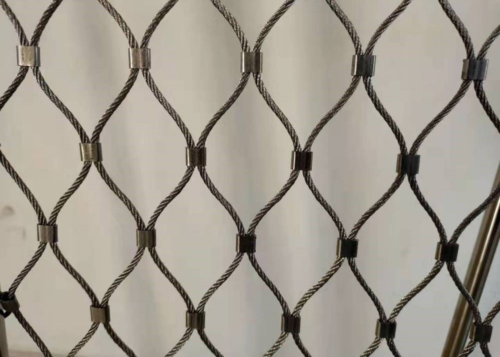 Black Oxidized Zoo Rope Netting 50*50mm Zoo Aviary Netting SS304 Cable Mesh