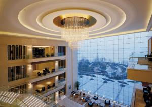 Wholesale OEM ODM Creative Art Pendant Light For High End Places from china suppliers