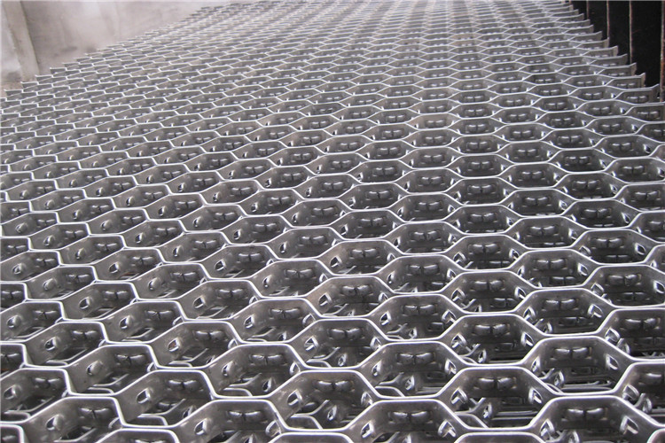 SS304 Or Low Carbon Steel Hexmesh Refractory Thermostable Anchor For Lining