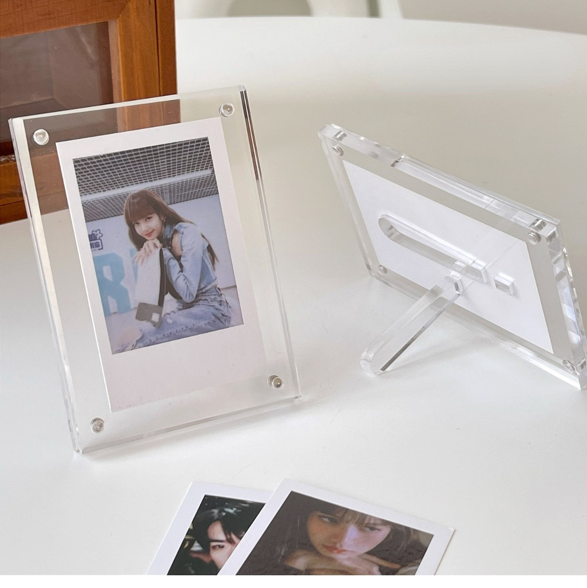 8.5'' X 11'' Modern Acrylic Photo Frame Free Standing Assembled With Metal Pegs